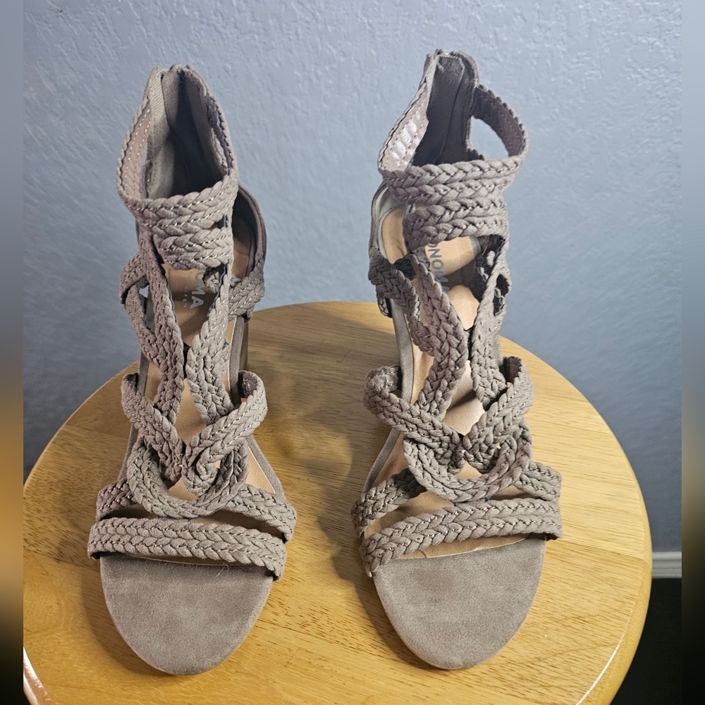 Elegant Braided Sandals in Tan